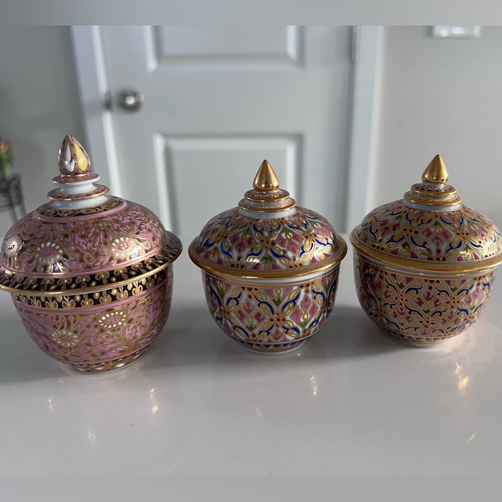 Set Hand thai Painted Gold Tone Pottery BENJARONG Porcelain cup with Lid Trim